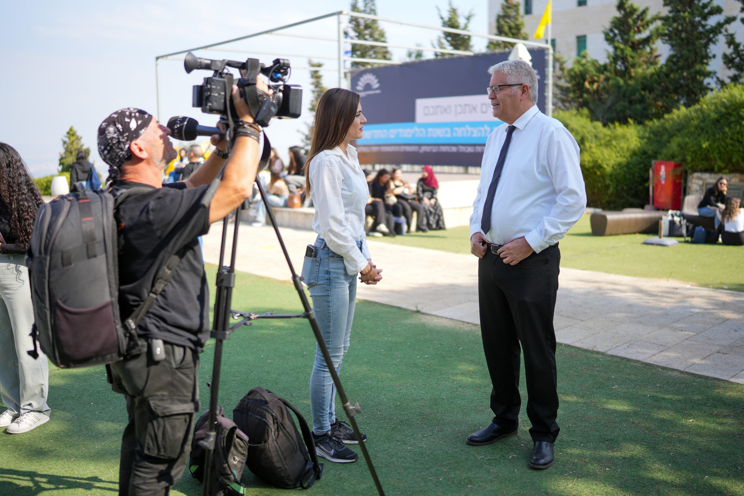 טקס לציון 400 ימים לשבי החטופים והחטופות